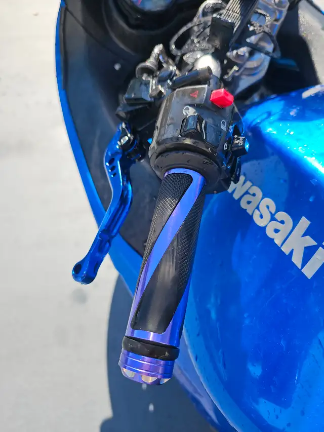 2007 Kawasaki Ninja 650R in Sport Bikes in North Shore - Image 5
