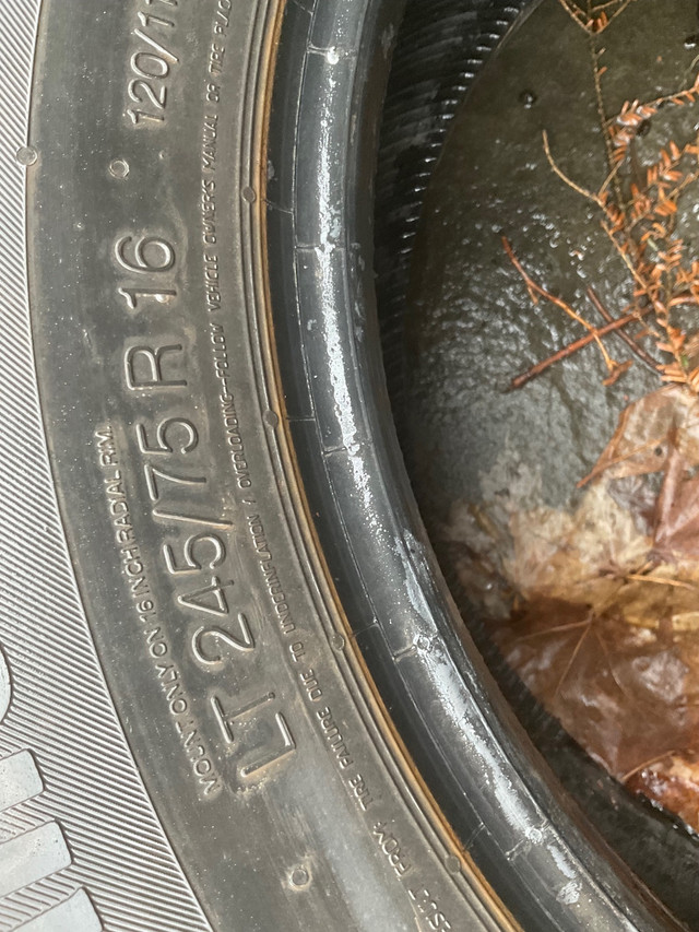 Pneu neuf Continental 245/75r16 dans Pneus et jantes  à Granby - Image 3