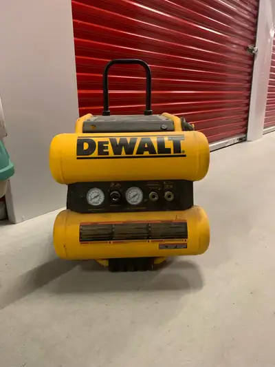 Compresseur DeWalt, View more