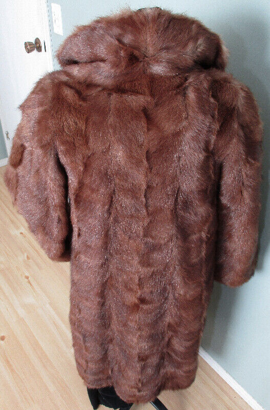 Women's Genuine/Real Fur Winter Coat - Brown with Reddish Hue in Women's - Tops & Outerwear in Kelowna - Image 4