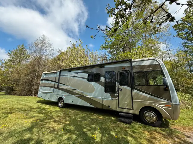 2005 Fleetwood Southwind  in RVs & Motorhomes in Penticton - Image 2