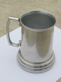 Aluminum Beer Mug with Clear Glass Bottom