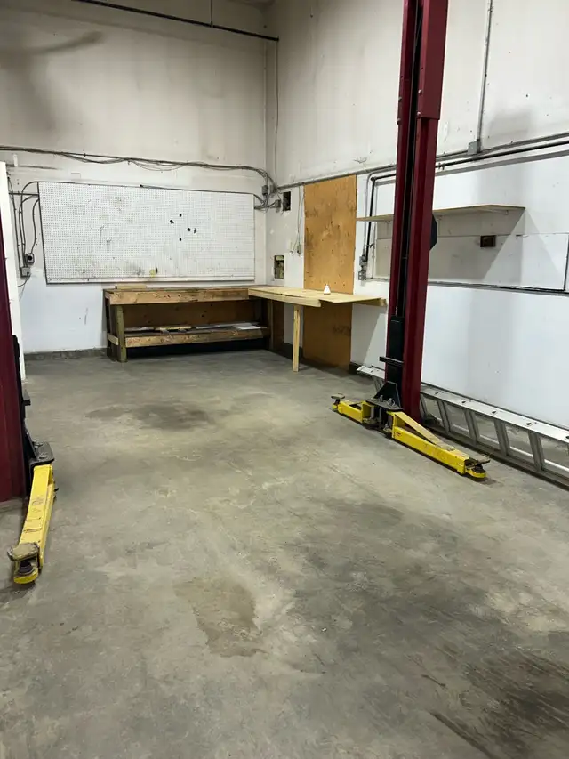 garage shop suite bay