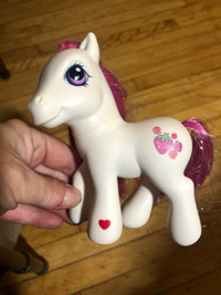 My little pony g3 strawberry swirl
