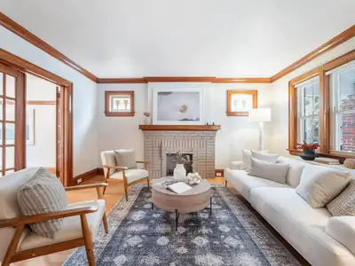 AVAILABLE NOW ($900 ~ JULY ONLY) ***($1000-1200) EAST YORK ROOMS FOR RENT WITH PARKING, AC AND BACKY...
