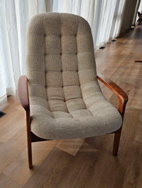 R. Huber Scoop Chair