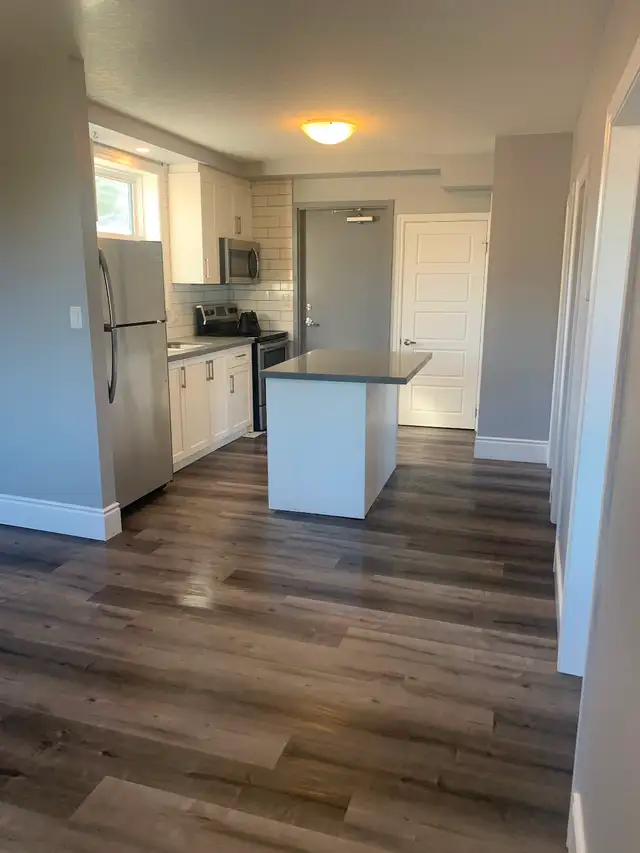 GORGEOUS 2 BEDROOM- ALL INCLUSIVE in Long Term Rentals in Kitchener / Waterloo - Image 12