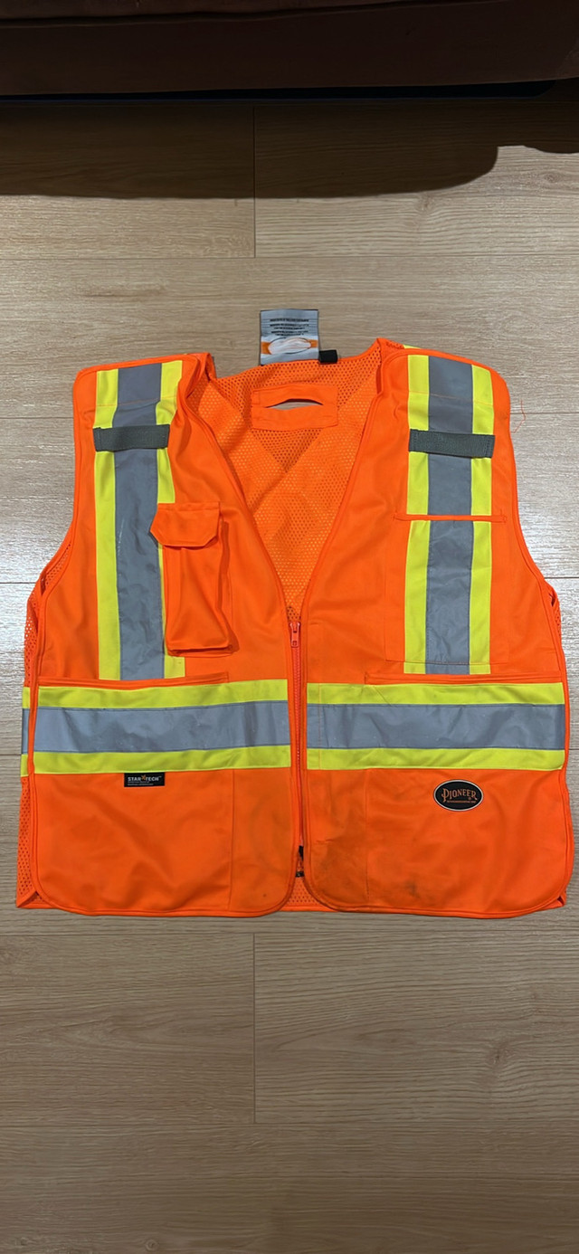 Safety vest in Men's in Dartmouth