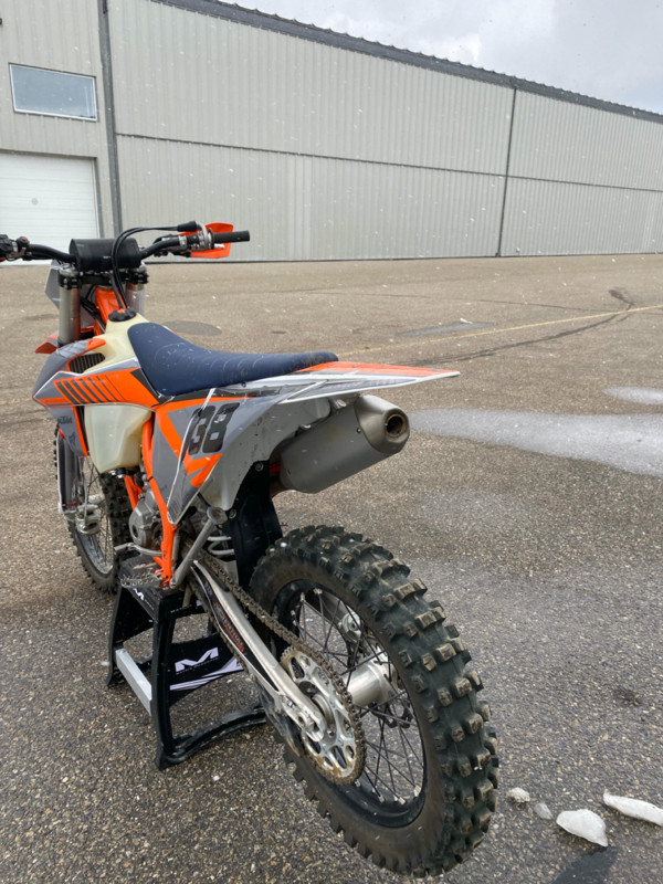 2022 KTM 350 xcf in Dirt Bikes & Motocross in Calgary - Image 3
