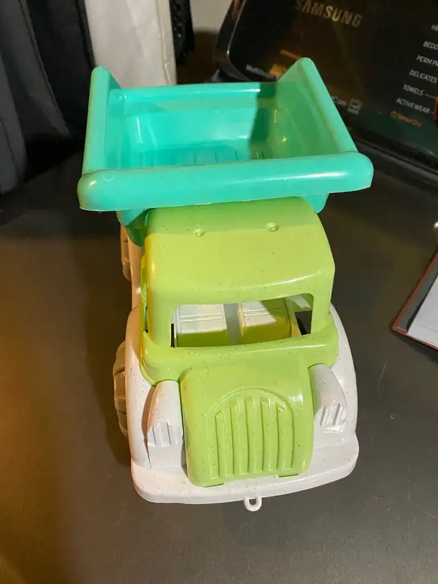 Children’s Toys (1 Truck + 2 Foam Footballs)  - $1 for ALL in Toys in Mississauga / Peel Region - Image 4