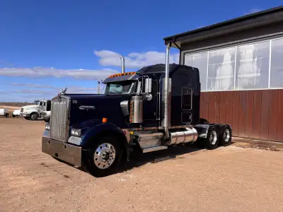 Cummins ISX 530 HP 13 speed 3.90 rear ratio 40,000 lbs New drive tires 244 inch wheelbase Fresh MANI...