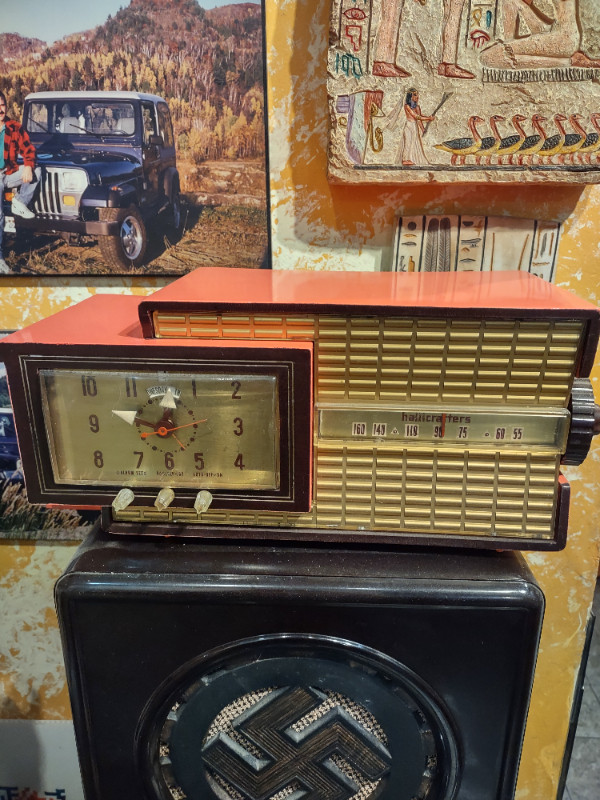 RADIOS ANCIENNES vintages dans Téléviseurs  à Ville de Montréal - Image 3