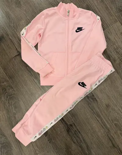 Nike kids tracksuit size 4T, View more