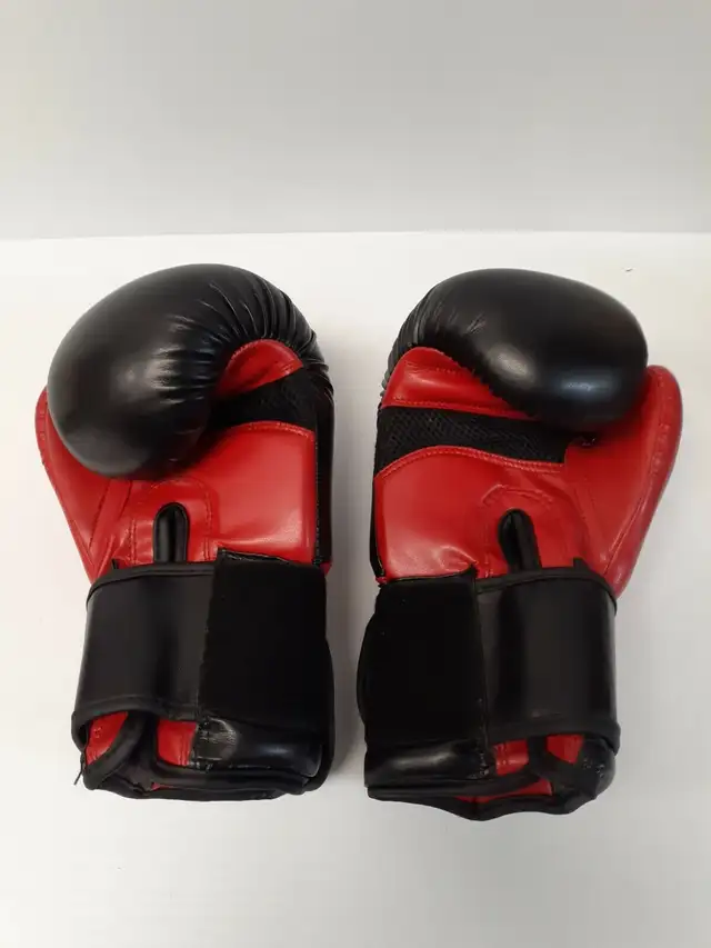 (N13951-2) Thai Strike Power Punch Boxing Gloves in Other in Calgary - Image 5