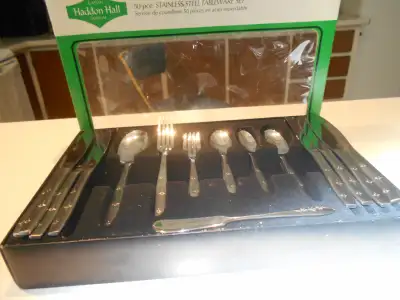 1-SERVICE DE COUTELLERIE 50 PIECES EN ACIER INOX,EATON .VINTAGE., View more