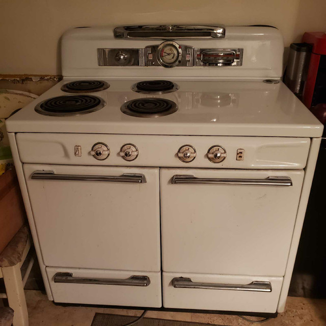 1953 Moffat 2 door electric stove. in Stoves, Ovens & Ranges in City of Toronto