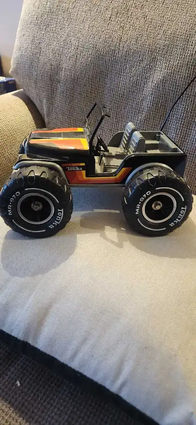 Vintage tonka jeep dj dune buggy pressed steel black MR-970 4x4.