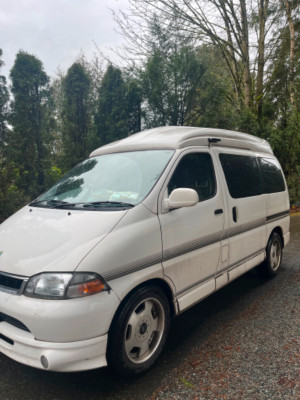 97 Toyota Hiace GranVia