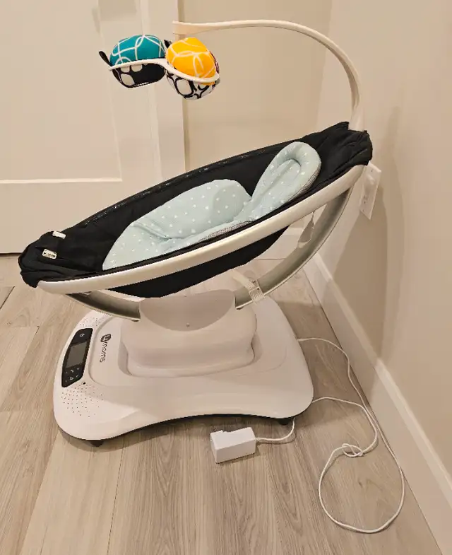 4moms Mamaroo Swing for sale!! in Playpens, Swings & Saucers in City of Halifax - Image 2