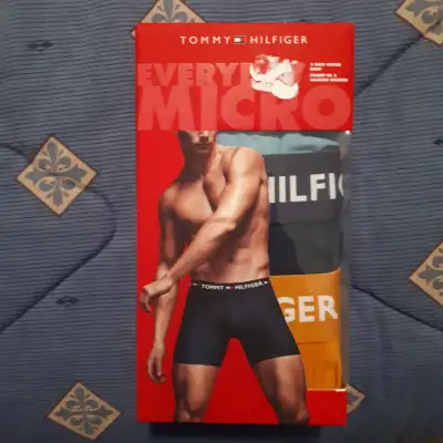 TOMMY HILFIGER MEN'S BOXER BRIEFS 4-PACK BRAND NEW SEALD BOX $25, View more