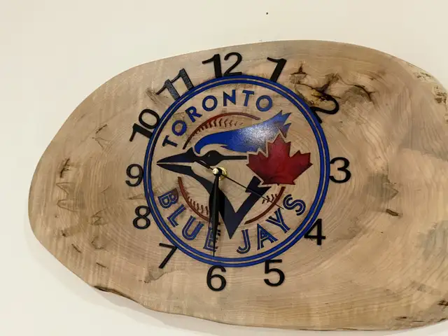 Handcrafted Toronto Blue Jays Live Edge Wall Clock in Home Décor & Accents in Markham / York Region - Image 3