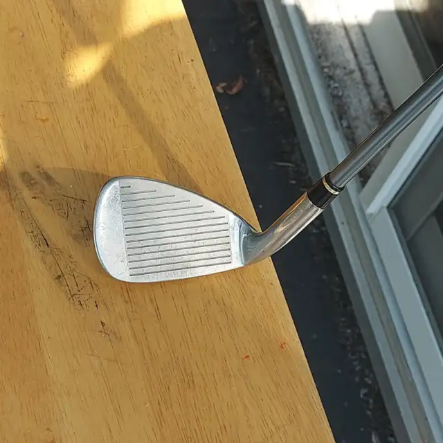 Wilson Staff Li6 PW (RH) - $35.00 in Golf in Belleville - Image 5