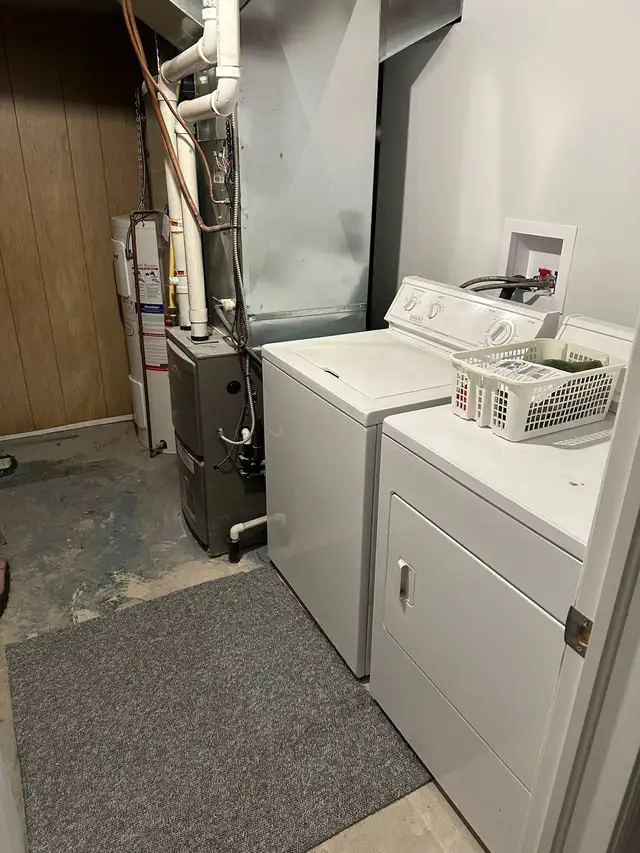 Room for Rent in Room Rentals & Roommates in Belleville - Image 6