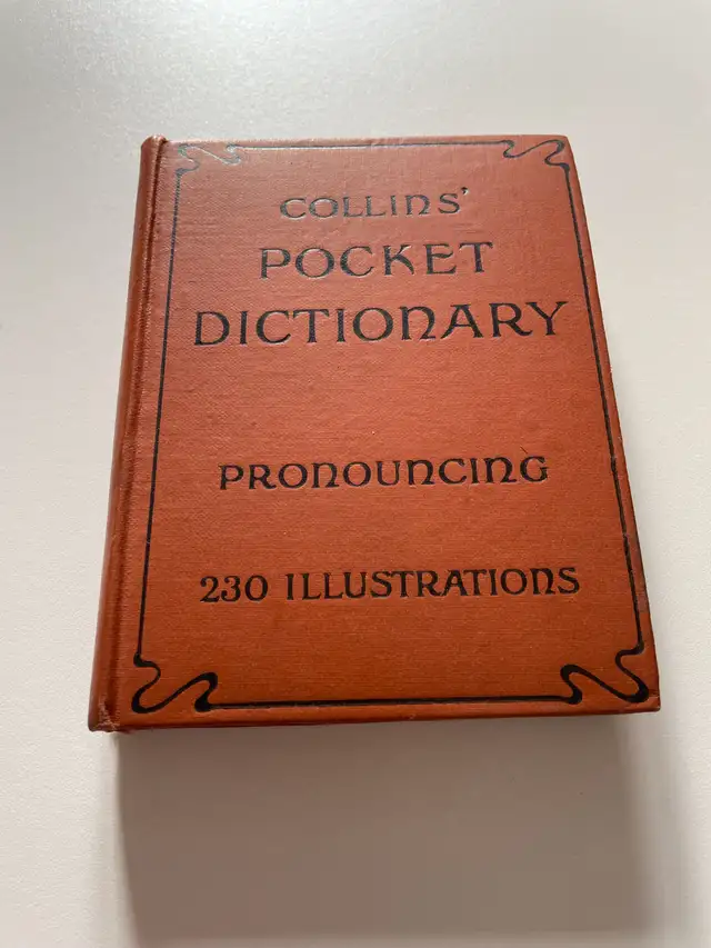 Collin's Pocket Dictionary Pronouncing 230 Illustrations