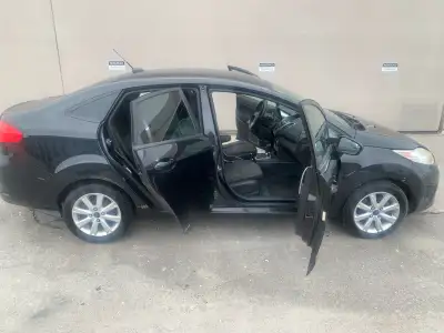 Odometer: 194,000 KM Engine Capacity: 1.6L 4 CYL 15” Alloy Rims Condition: 8/10 Message for more inf...