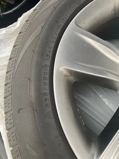 Hi there, I’m selling my disge charger rims with my all weather tires All-Turi 221 - 235/45R18 98 V,...