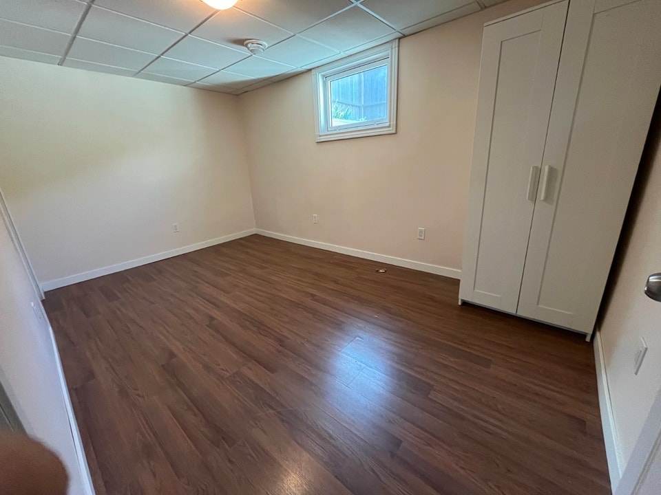3 Bedroom Basement Suite for rent in West Edmonton 5