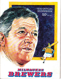 Vintage Milwaukee Brewers Official 1976 Score Book Magazine