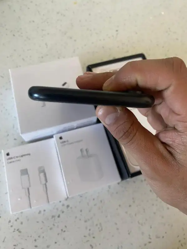 iPhone XS 64GB 85% Battery Health | Cell Phones | Mississauga / Peel ...