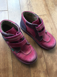 Chaussures bottines enfants Kickers / Kids shoes / taille 34/2.5