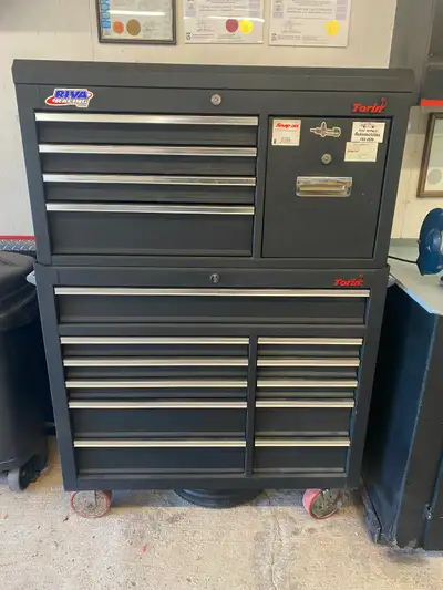 Complete Mechanic Tool box with all the necessary tools included. The perfect solution for an Appren...