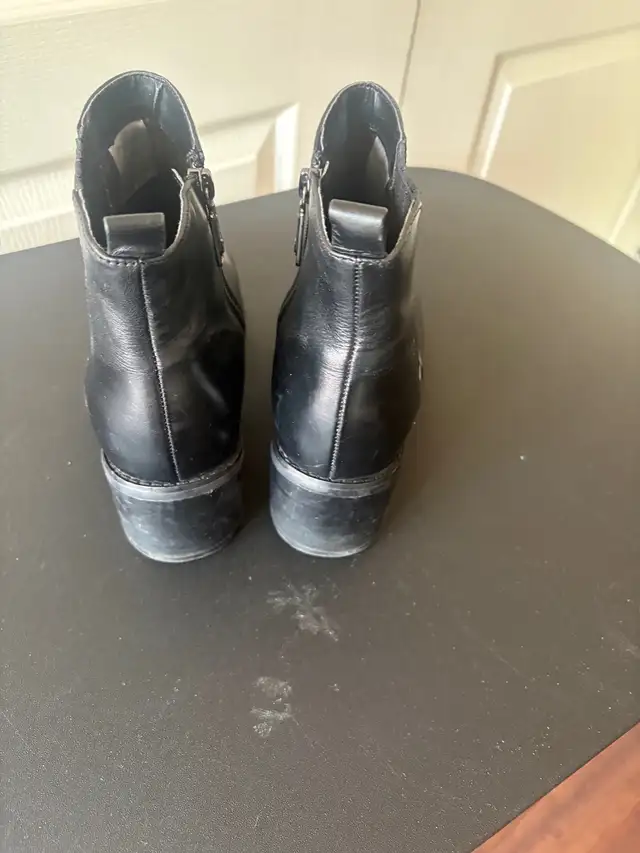 Blondo Black Waterproof Ankle Boots in Women's - Shoes in Markham / York Region - Image 4