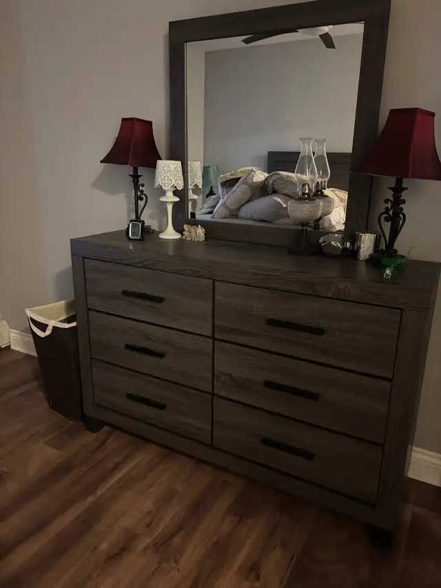 Modern 3-Piece Bedroom Set (Bed, Dresser & Nightstand) in Beds & Mattresses in City of Halifax - Image 3
