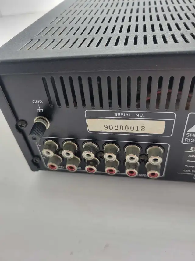 vintage citizen DLX JS6051 A Integrated stereo amplifier in General Electronics in Oakville / Halton Region - Image 11