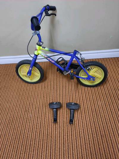 Kent kids bike 11" with training wheels(missing seat), View more