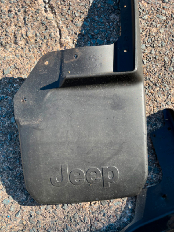 Jeep Wrangler JK unlimited splash guards in Auto Body Parts in City of Halifax - Image 3