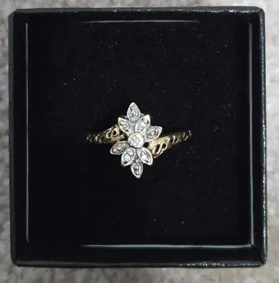 10k Solid Gold & Diamond Ring , View more