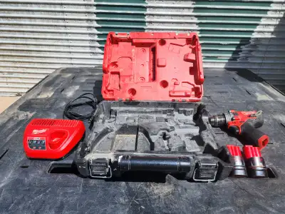 Milwaukee 1/2" Fuel Brushless M12 Hammer Drill Driver Batteries, View more