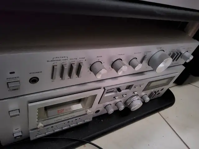 LXI  - stereo antique audio in Stereo Systems & Home Theatre in Hamilton - Image 4