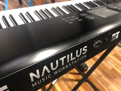 Korg Nautilus 88 Keyboard w/Gator Case, View more