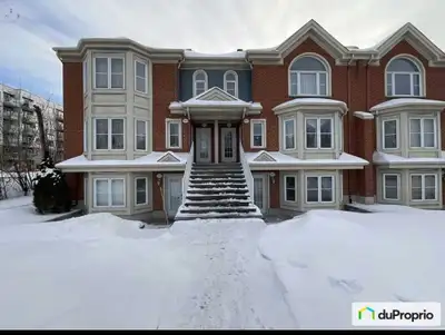 VISITE LIBRE 1ER MARS @ 1-2PM OPEN HOUSE 1ST OF MARCH @ 1-2PM Joli condo à vendre à Châteauguay. Con...