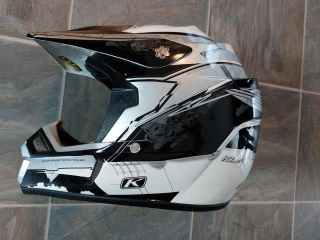 Klim F4 Helmet in Snowmobiles Parts, Trailers & Accessories in Red Deer