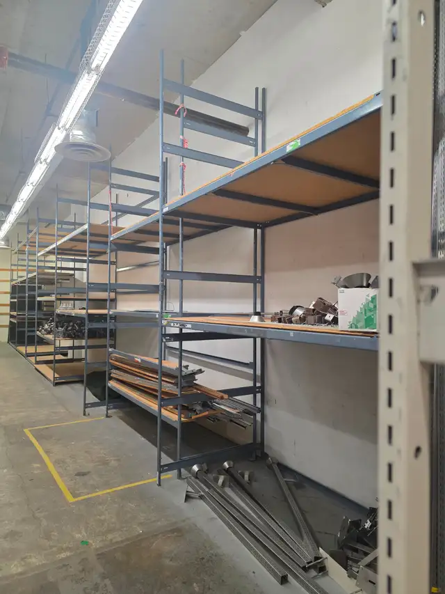 Shelving533465065682391041