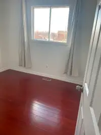 Room for Rent - Brampton close to Trinity shopping plaza
