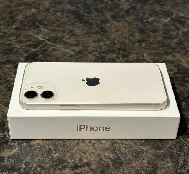 IPhone 12 mini • White • 128 GB in Cell Phones in Kingston - Image 3