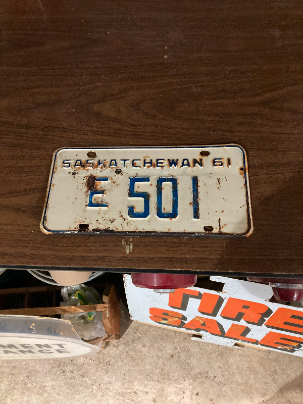 1961 Saskatchewan license plate in Arts & Collectibles in Prince Albert